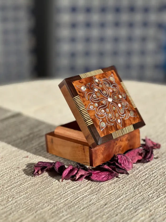 Unique Hand-Carved Thuya Wood Box from Moroccan Bazaar: Decorative Art Organizer, Versatile Wooden Jewelry Box, Antique - Image 2