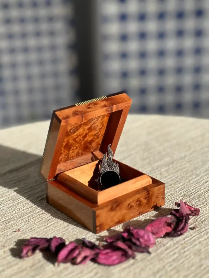 Unique Hand-Carved Thuya Wood Box from Moroccan Bazaar: Decorative Art Organizer, Versatile Wooden Jewelry Box, Antique - Image 3
