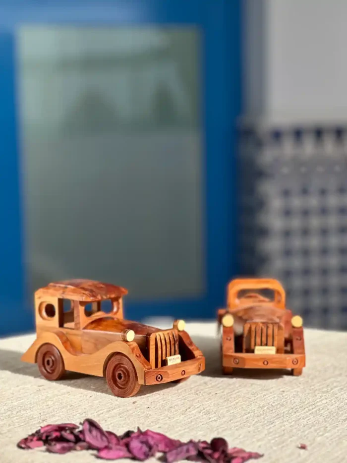 The Timeless Thuya Wood Car Model - Image 2