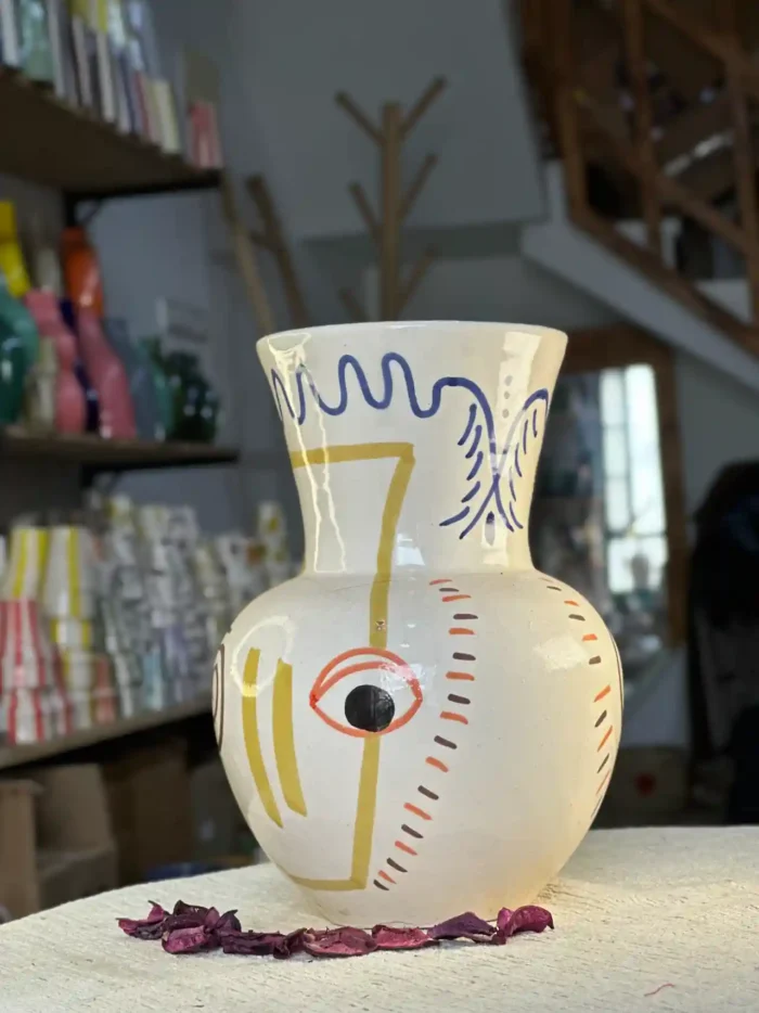 Large Flower Vase with Unique Touches – Swiri, Amazigh, and Eye 🌸✨ - Image 6