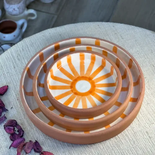 Set of 3 Ceramic Plates – Elegance with a Unique Design