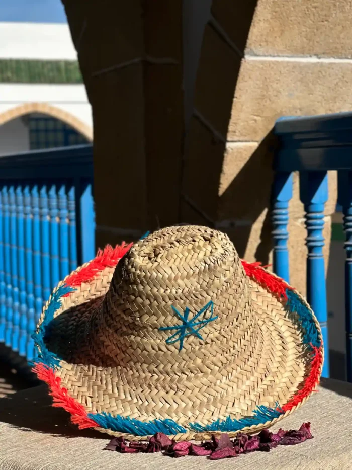 Straw Hat – Natural Elegance and Protection - Image 2