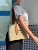 Square Raffia Bag with Leather Details – Chic and Authentic