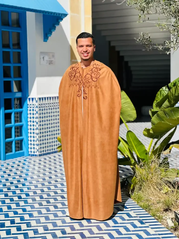 Traditional Moroccan Cape for Men – Handcrafted Elegance and Heritage - Image 2